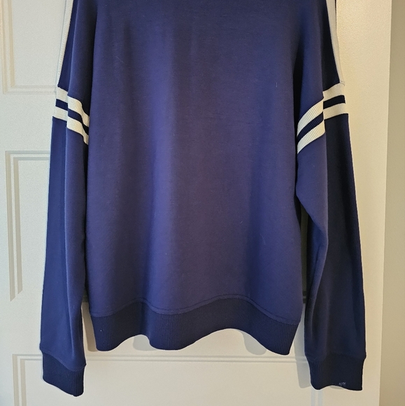 Vineyard Vines Women's Navy Blue Sweatshirt sz large - Picture 4 of 5